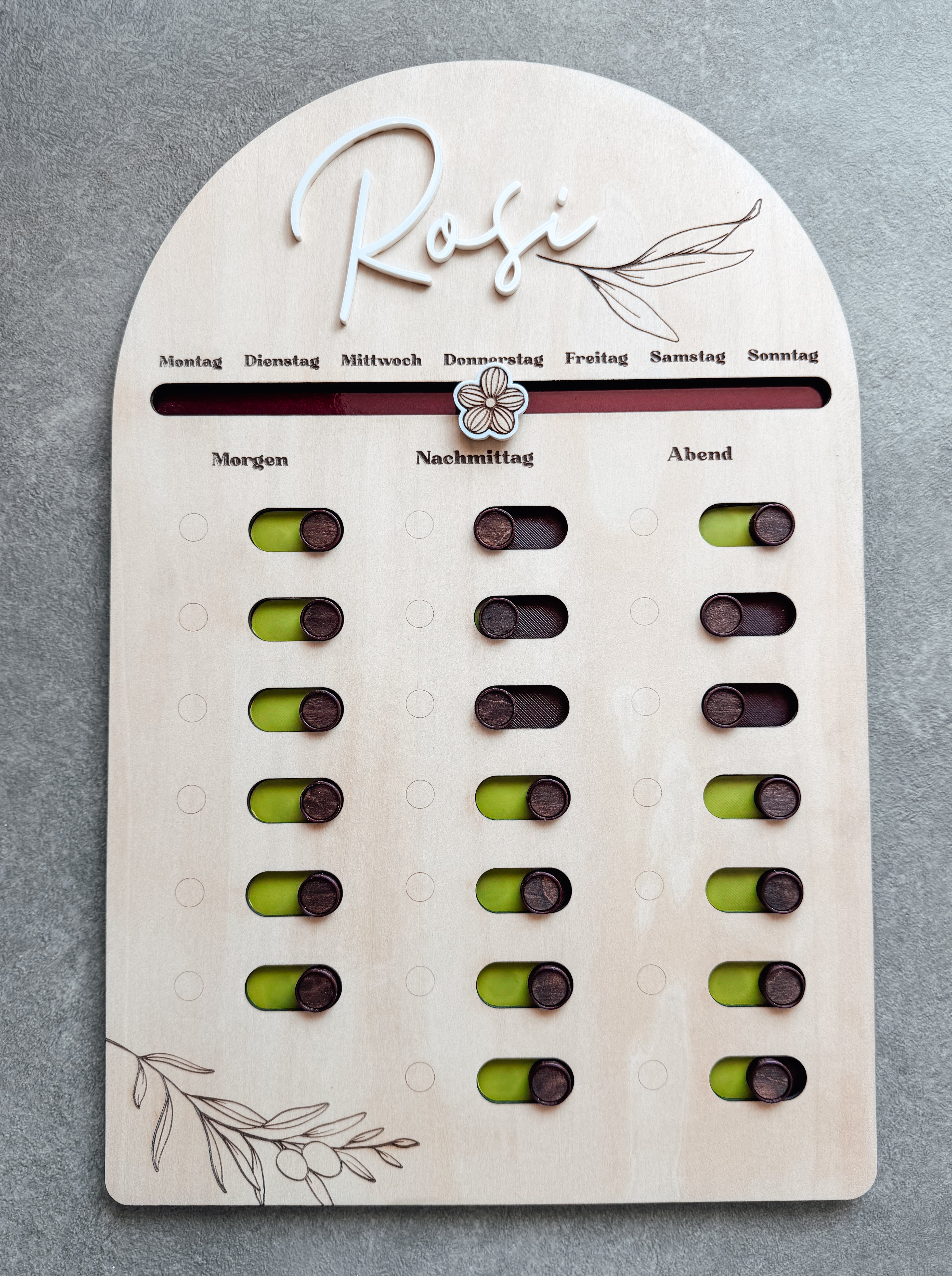 Routineplaner Kinder aus Holz - personalisiert mit Name & Motiv - Morgen- Mittag- und Abendroutine Board mit Klett-Tags | ab 3 Jahren