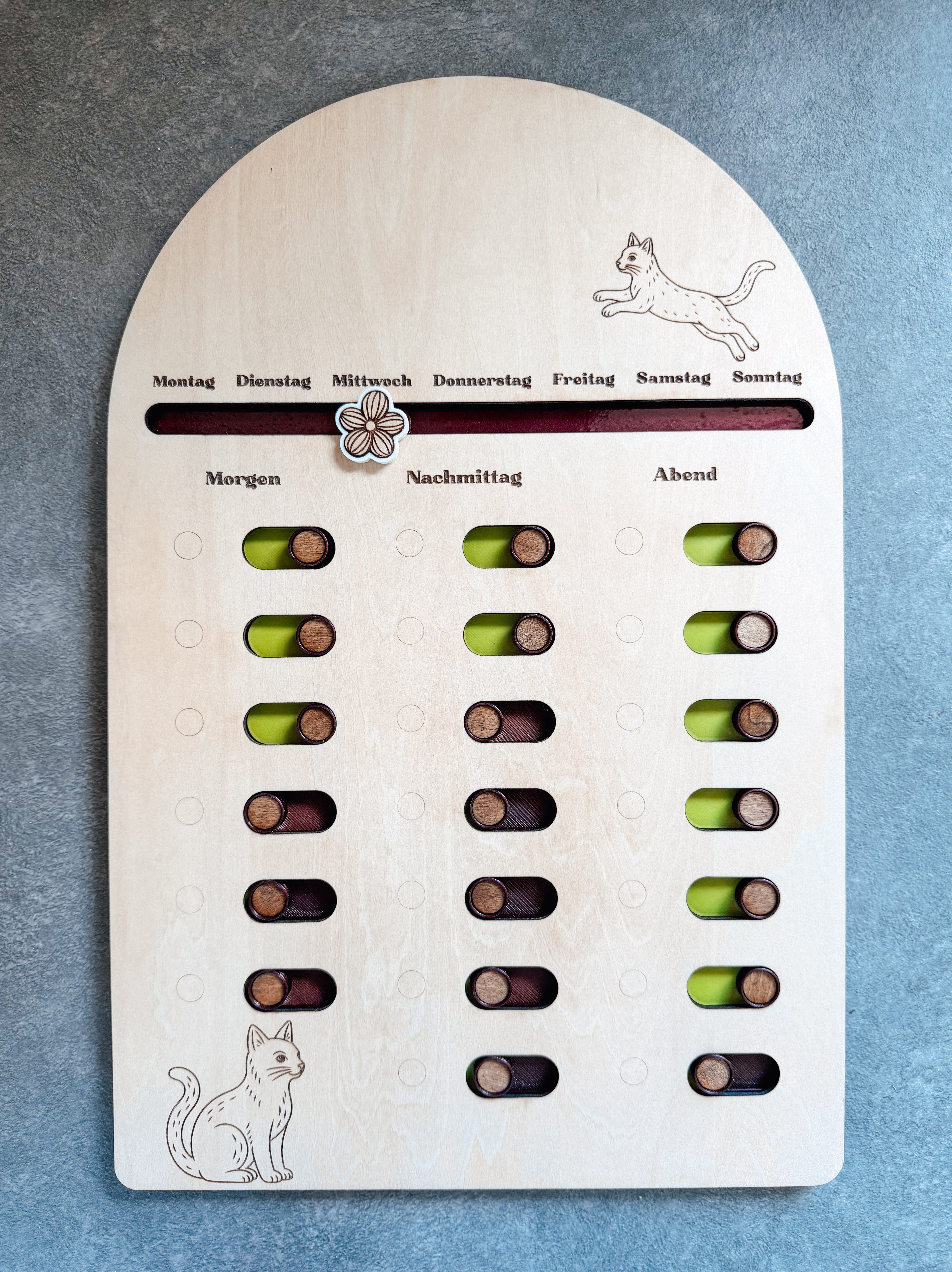 Routineplaner Kinder aus Holz - personalisiert mit Name & Motiv - Morgen- Mittag- und Abendroutine Board mit Klett-Tags | ab 3 Jahren